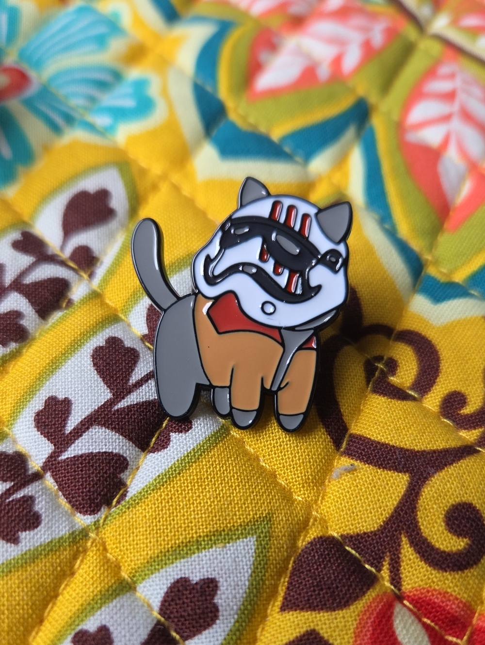 Star Wars Gray, White & Orange Cat Helmet Enamel Pin